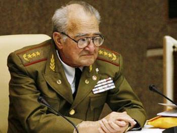 Fallece Julio Casas Regueiro, vicepresidente cubano y ministro de las Fuerzas Armadas