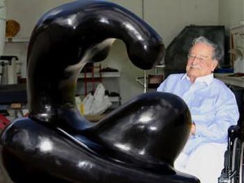 Fallece en Miami el escultor Manuel Carbonell