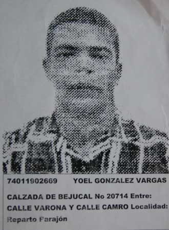 Volantes para la captura de Yoel González Vargas, delincuente indultado por Raúl Castro