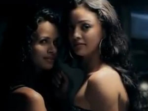Buena Fe critica a televisión cubana por censurar video musical sobre lesbianas