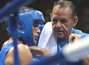 Pedro Roque fue elegido como el mejor entrenador boxístico del mundo en el 2008.