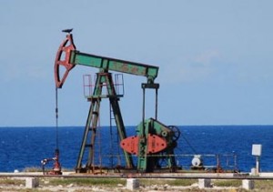 Cuba y EEUU suscriben acuerdo para prevenir un desastre petrolero