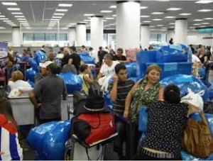Unos 327 mil pasajeros viajaron a Cuba desde EEUU en la primera mitad del año