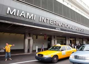 Aeropuerto de Miami: ¿el nuevo Edén para acogerse a la Ley de Ajuste Cubano?