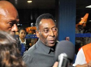 Pelé y el Cosmos ya están en Cuba para partido amistoso