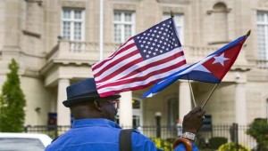 EEUU permitirá más viajes y operaciones con dólares a Cuba