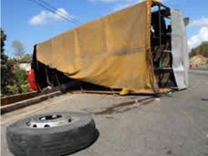 Carreteras del terror: 3 muertos y 14 heridos en accidente en Santiago de Cuba