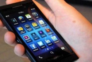 Cuba tiene 4.2 millones de celulares y busca ampliar servicio de internet en 3G