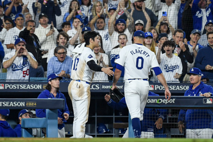 Postemporada de Grandes Ligas: Los Dodgers dan el primer golpe con récord de ceros colgados